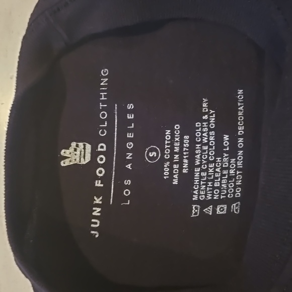 Women's AC/DC small T-shirt - Picture 2 of 5